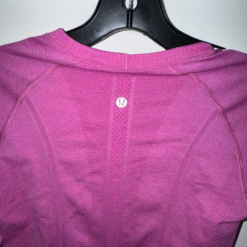 Lululemon swiftly Seamless Long-Sleeve Performance Top - Pink - Picture 3 of 4